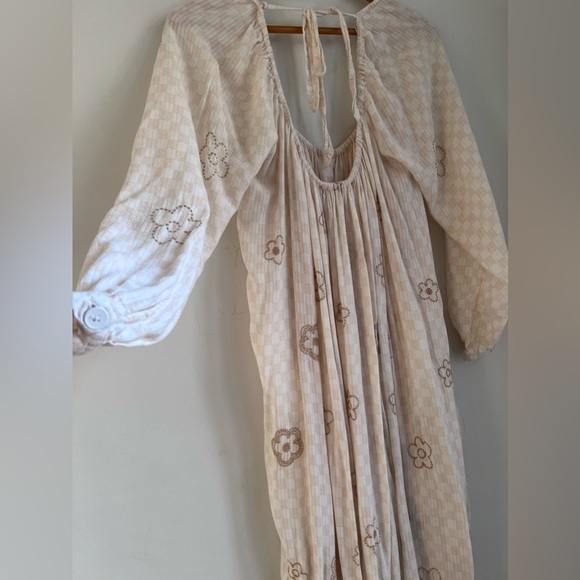 Urban Outfitters Vienna Maxi Dress size small - Picture 9 of 14